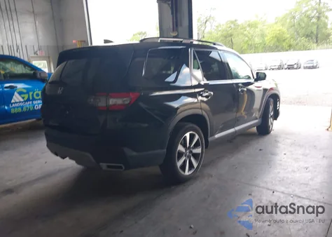 2024 Honda Pilot Touring z USA, uszkodzony, nr VIN 5FNYG1H75RB036657